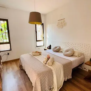 Apartment Paraiso